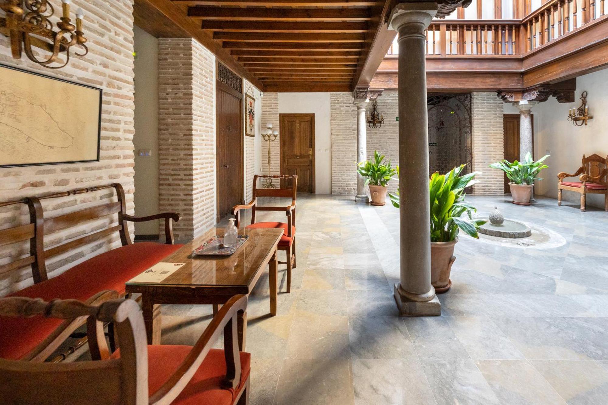 Apartamentos En Pleno Centro, Aljibe Rodrigo Del Campo 1C グラナダ エクステリア 写真