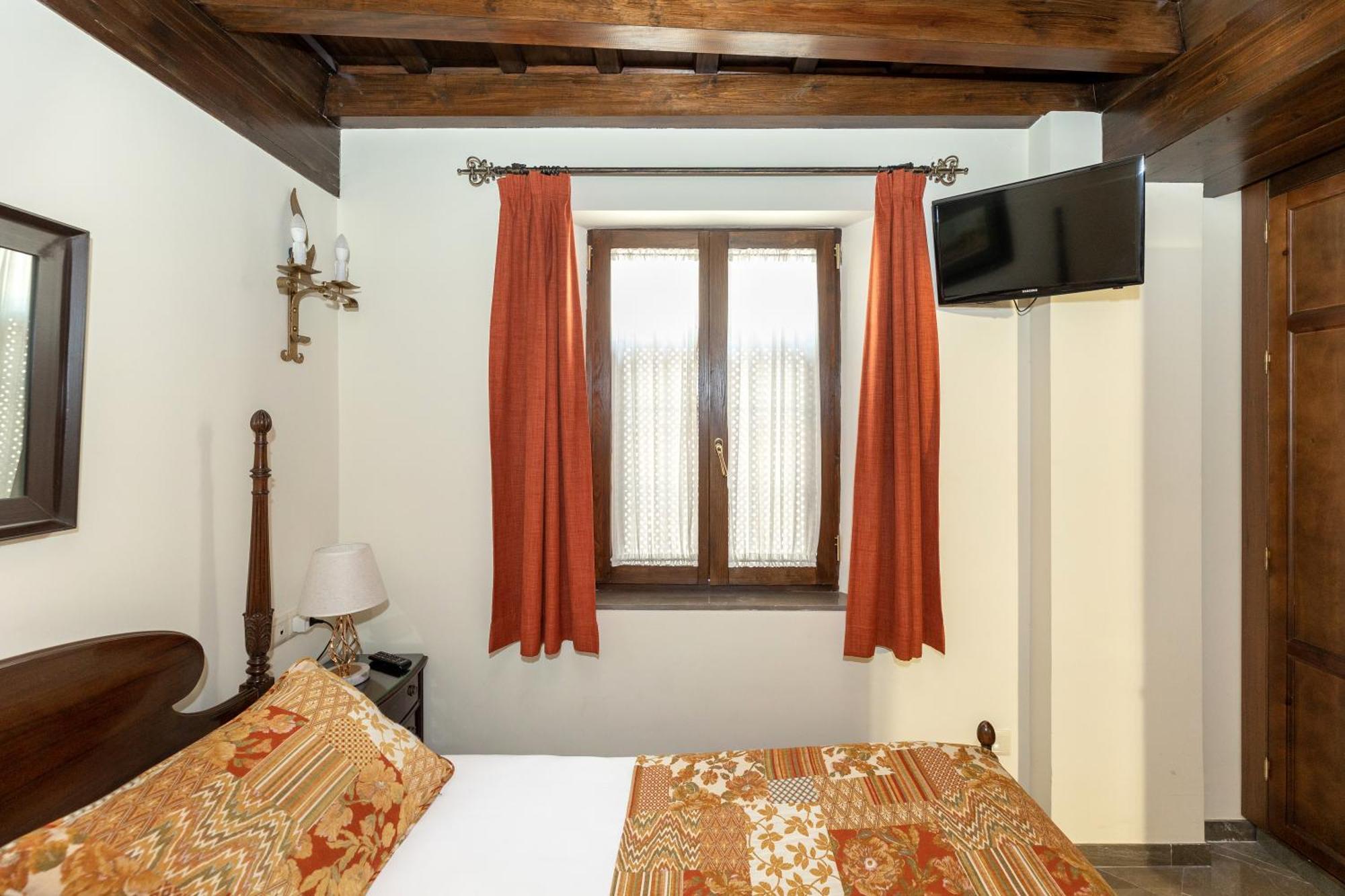 Apartamentos En Pleno Centro, Aljibe Rodrigo Del Campo 1C グラナダ エクステリア 写真